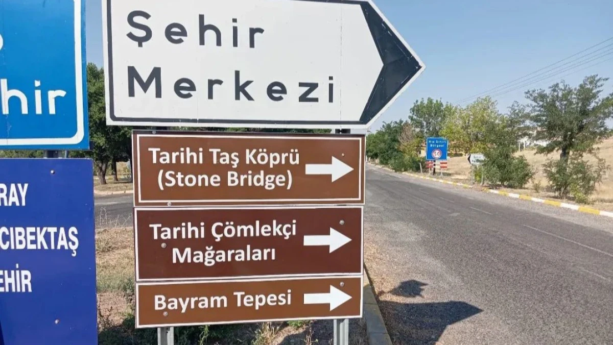 Avanos’un Girişlerine Tarihi ve Kültürel Yön Tabelaları Yerleştirildi