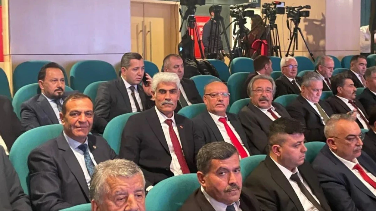 Başkan Sarıtaş, MHP Belediye Başkanları Toplantısına Katıldı