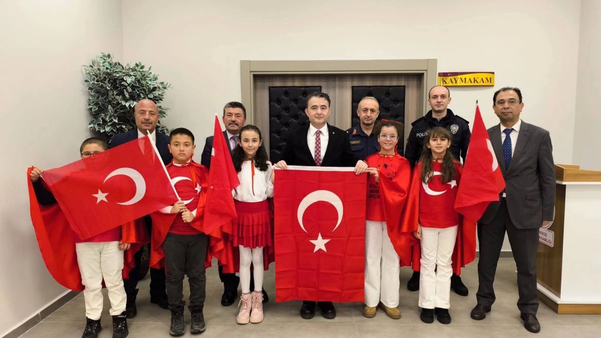 İlk Ders Bayrak Sevgisi Temasıyla Kaymakamlık Ziyareti