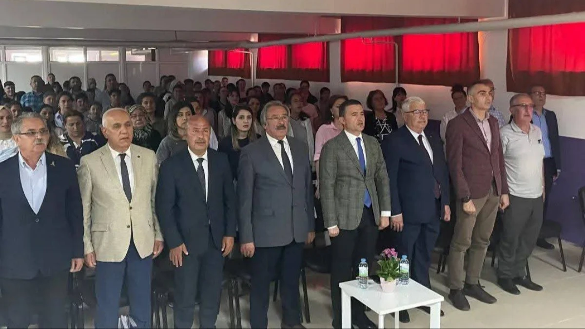 Kaymakam Bilici, Şiir Dinletisinde Öğrencilerle Buluştu
