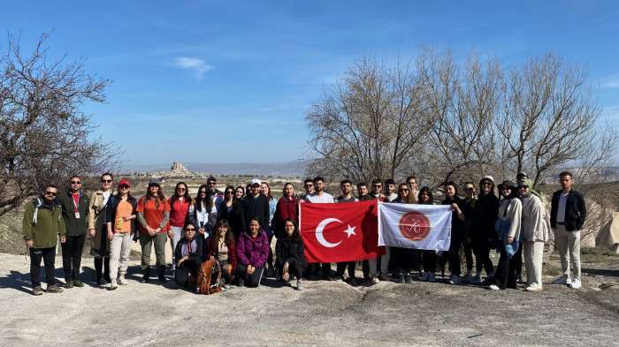 NEVÜ Dağcılık ve Doğa Sporları Kulübü Baharı Trekking Etkinliğiyle Karşıladı