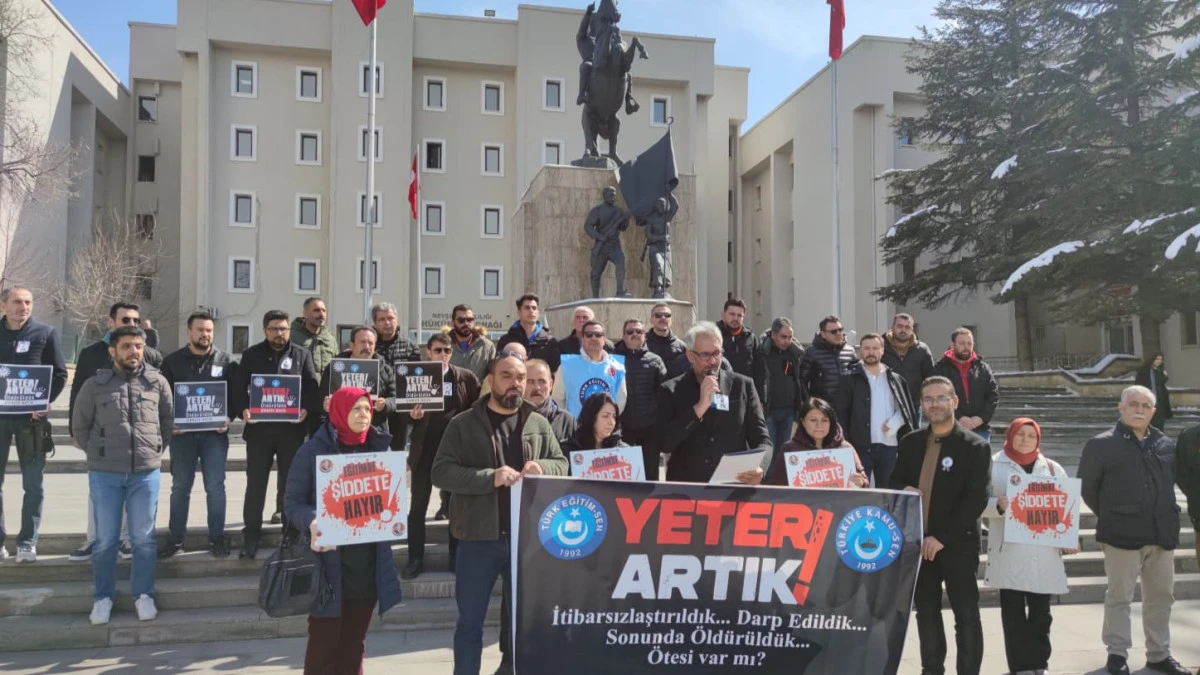 T&uuml;rk Eğitim Sen'den &Ouml;ğretmen Cinayetine Protesto