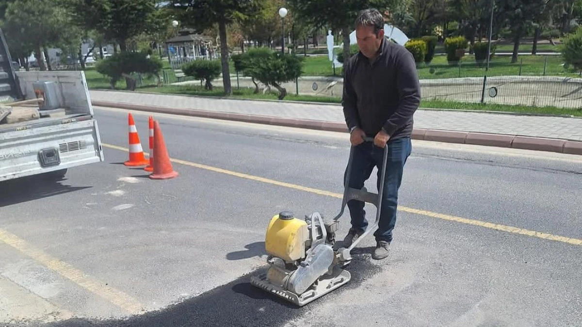 Ürgüp’te Bozuk Yollar Onarılıyor, Bazı Yollar Baştan Sona Yenileniyor